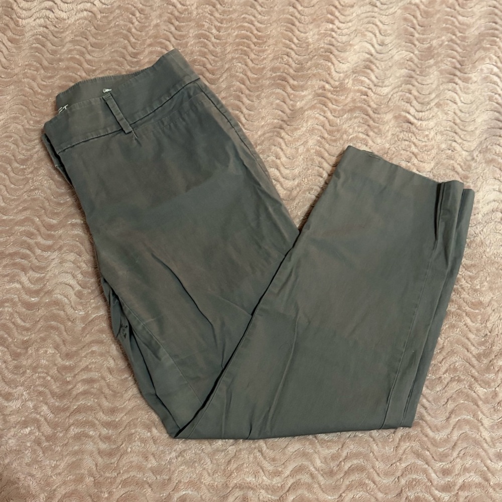 LOFT Women’s Charcoal Chinos